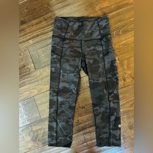 Lululemon Athletica Black Camouflage Leggings